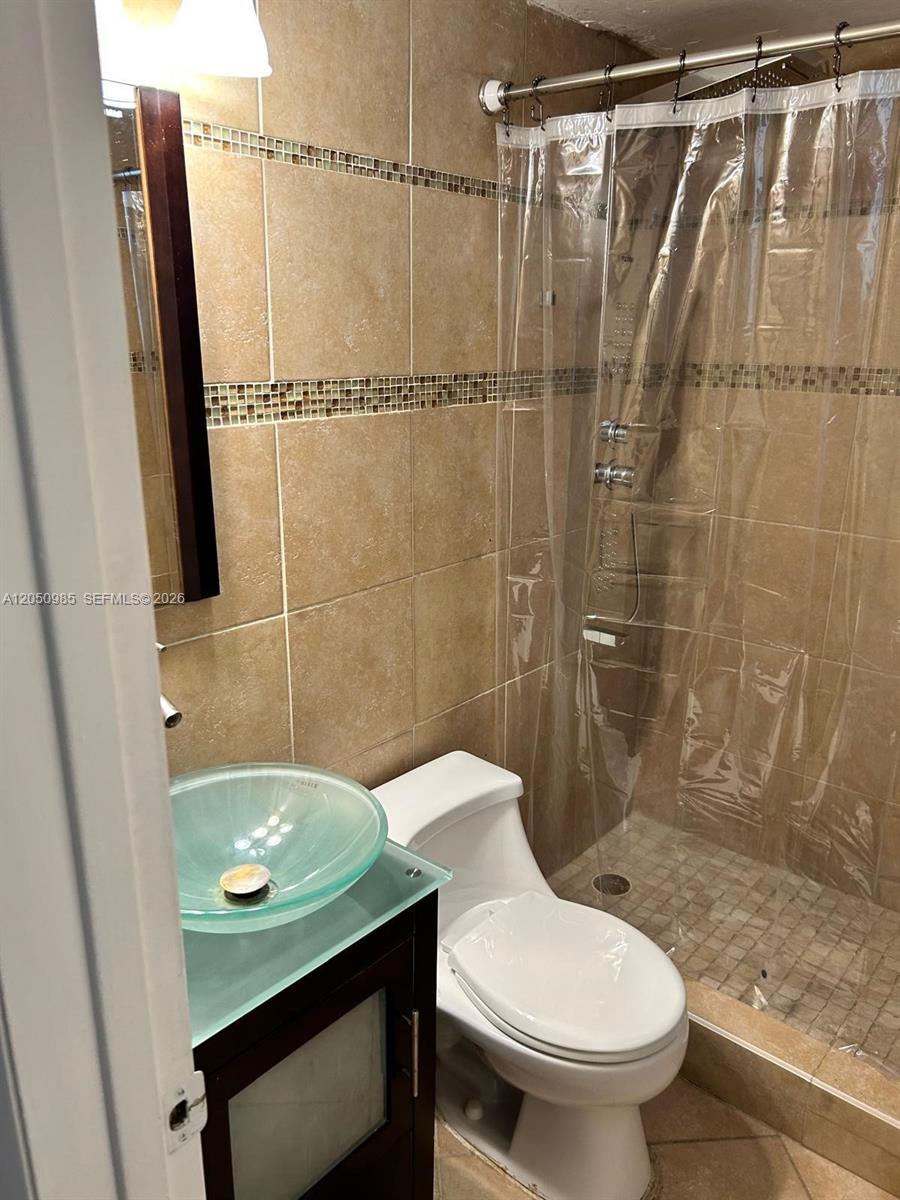 Residential Lease in Miami Beach 2