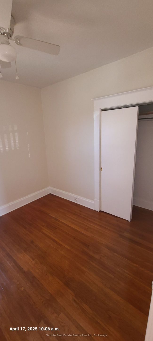 6359 Ker St, House other with 4 bedrooms, 2 bathrooms and 1 parking in Niagara Falls ON | Image 9