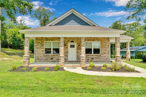 313 E Maine Ave, Bessemer City, NC, 28016-2148 | Card Image