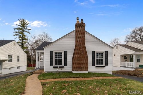 2800 Manderly Dr, Saint Louis, MO, 63144-2630 | Card Image