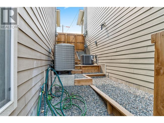 620 Hemlock St, House other with 8 bedrooms, 5 bathrooms and 2 parking in Kamloops BC | Image 36