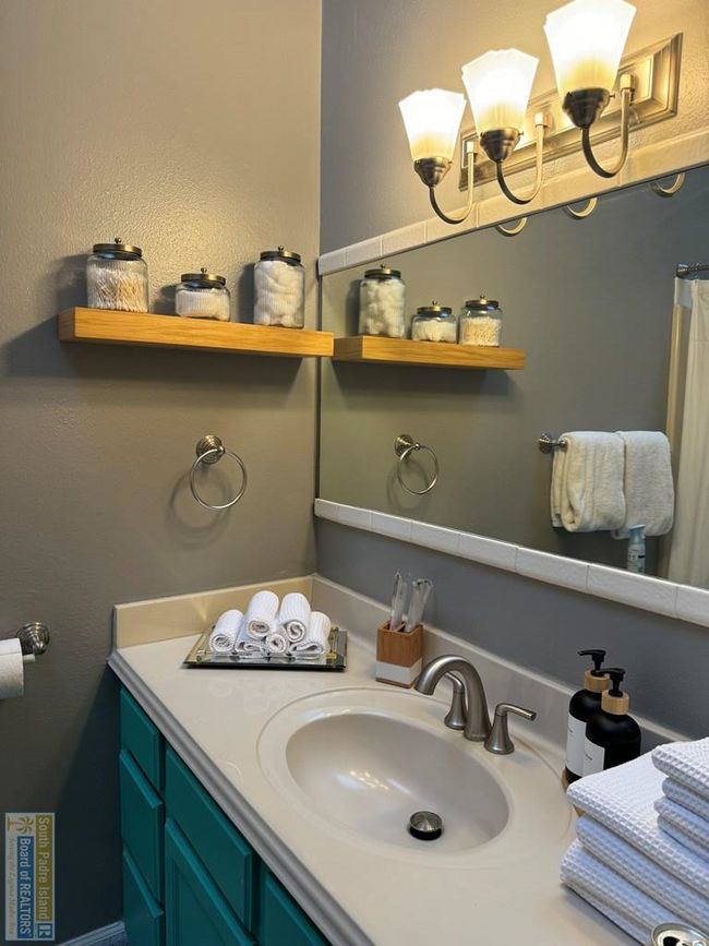 UNIT-65B - 401 Island Ave, Condo with 1 bedrooms, 1 bathrooms and null parking in Port Isabel TX | Image 8