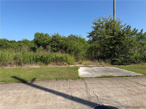 221 Navel Orange Dr, Buras, LA, 70041-5017 | Card Image