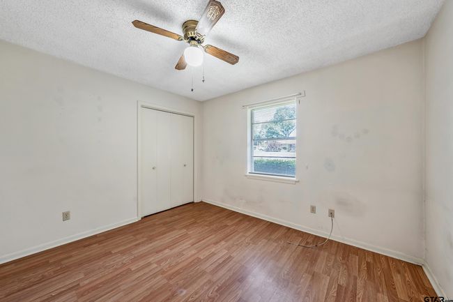 404 E Acker Tap, House other with 3 bedrooms, 2 bathrooms and null parking in Whitehouse TX | Image 12