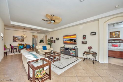 3-202-12859 Carrington Cir, NAPLES, FL, 34105-5005 | Card Image