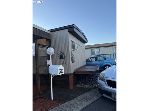 50-19776 Se Stark St, Portland, OR, 97233-6071 | Card Image