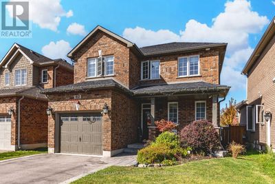 82 Nathan Cres, House other with 3 bedrooms, 3 bathrooms and 3 parking in Barrie ON | Image 1