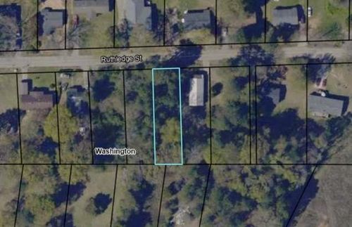 122 Rutledge St, Washington, GA, 30673-1814 | Card Image