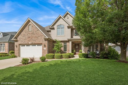 1042 Oak St, Sugar Grove, IL, 60554-9307 | Card Image