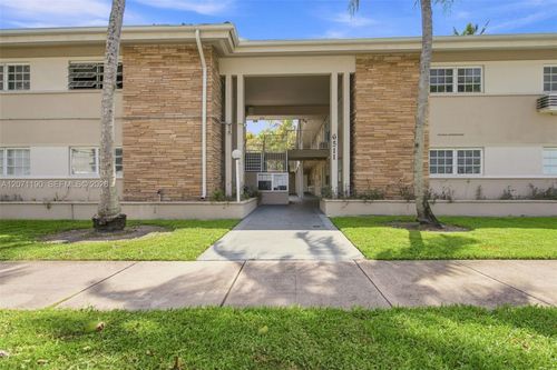 c6-6511 Santona St, Coral Gables, FL, 33146-3149 | Card Image