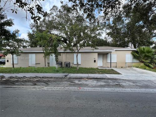 1563-1565 Nw 47th St, Miami, FL, 33142-4151 | Card Image
