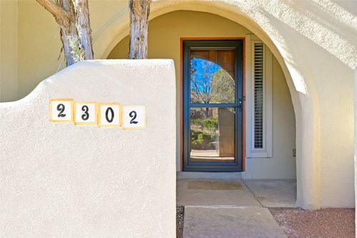 2302 Calle Pintura, Santa Fe, NM, 87505-5273 | Card Image