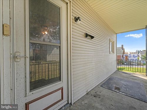 129 E Frack St, FRACKVILLE, PA, 17931-1827 | Card Image