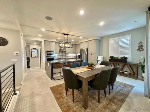 unit-2-13085 Olympus Cir, Poway, CA, 92064-4675 | Card Image