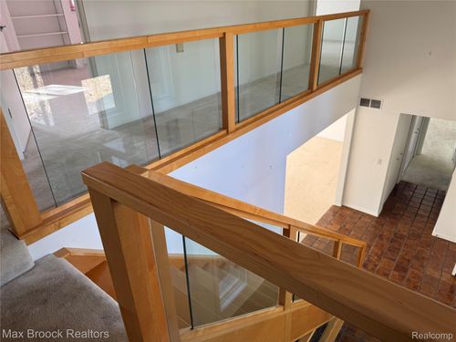 4623 Patrick Rd, West Bloomfield, MI, 48322-1664 | Card Image