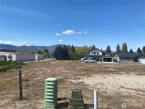 128 Harold Street Ne, East Wenatchee, WA, 98802 | Card Image
