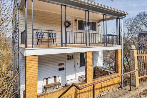 857 Flemington St, Pittsburgh, PA, 15217-2633 | Card Image
