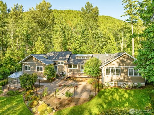 761 Chuckanut Dr, Bellingham, WA, 98229-8983 | Card Image