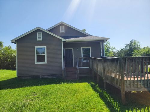 2510 24th St, Dickinson, TX, 77539-4832 | Card Image