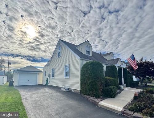 502 Preston Ln, HATBORO, PA, 19040-2319 | Card Image