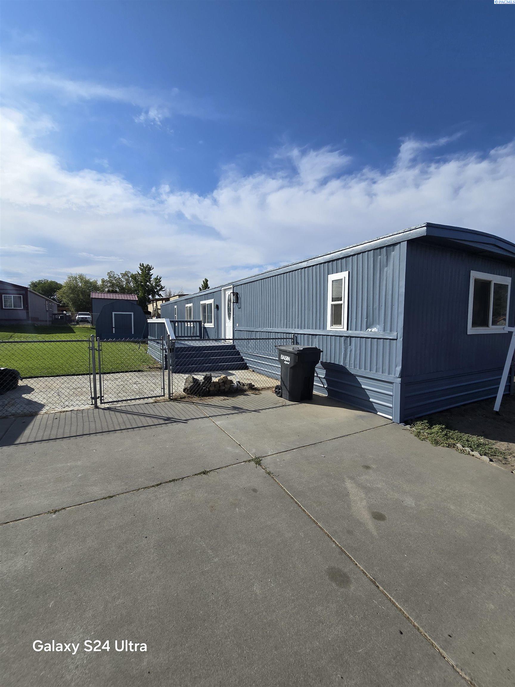 68th Ave, West Richland, WA 99353