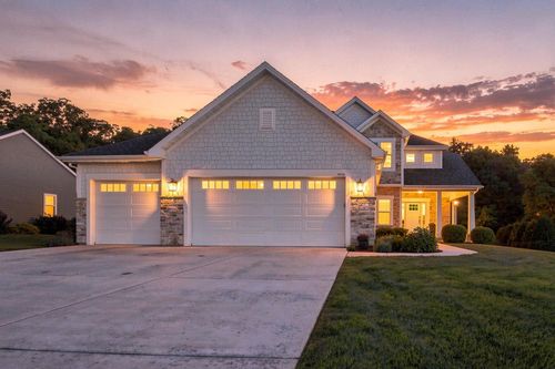 8570 83rd Street, Pleasant Prairie, WI, 53158 | Card Image