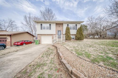 1805 Briarwood Drive, Rolla, MO, 65401 | Card Image