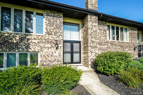 15417 Aster St, Orland Park, IL, 60462-4311 | Card Image