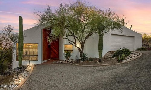 6715 N Camino Padre Isidoro, Tucson, AZ, 85718-2037 | Card Image