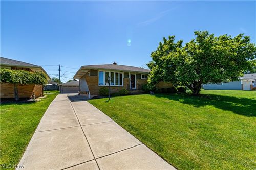 7313 Whitaker Drive, Parma, OH, 44130 | Card Image