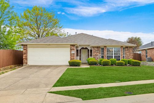 2301 Glenhaven Dr, McKinney, TX, 75071-3161 | Card Image