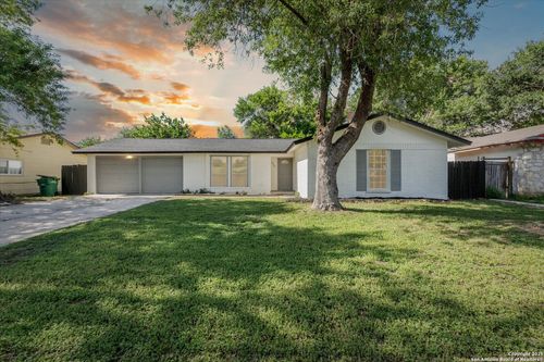 6735 Spring Lark St, San Antonio, TX, 78249-2927 | Card Image