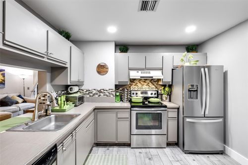 1k-3640 Nw 95th Ter, Sunrise, FL, 33351-6462 | Card Image