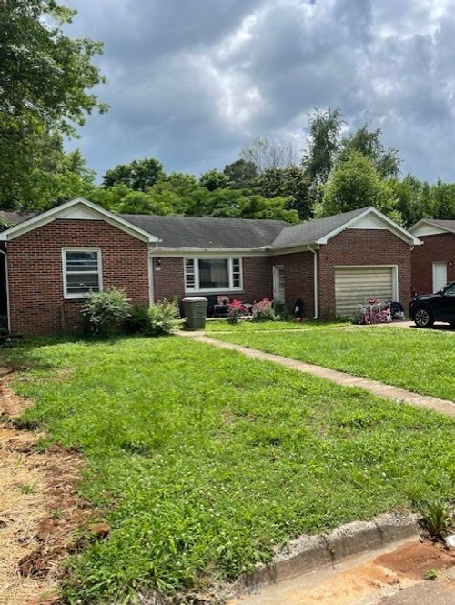 607 4th St, Lawrenceburg, TN, 38464-2837 | Card Image