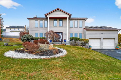 8 Lynch Ct, Garnerville, NY, 10923-1347 | Card Image