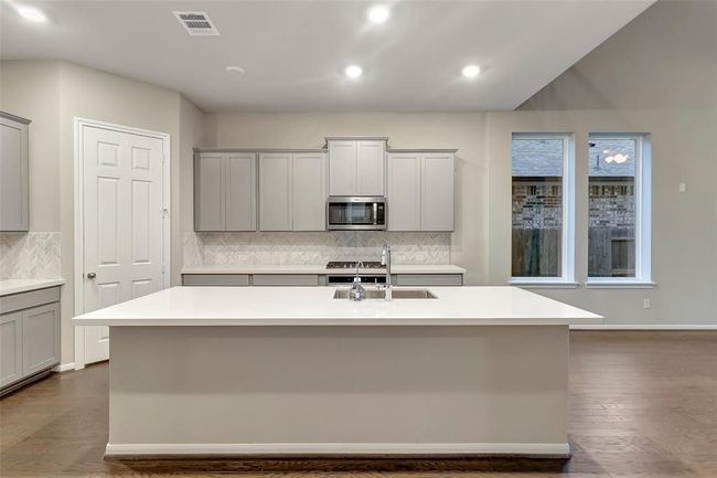 Note: Sample product photo. Actual exterior and interior selections may vary by homesite. Photo is virtually staged | Image 6