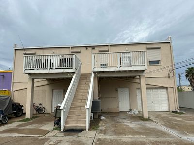 5504 Padre Blvd., Home with 2 bedrooms, 2 bathrooms and null parking in South Padre Island TX | Image 2