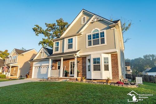 835 Henning St, Dundee, MI, 48131-1286 | Card Image