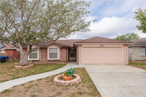 2817 Parkgreen Dr, Corpus Christi, TX, 78414-3216 | Card Image