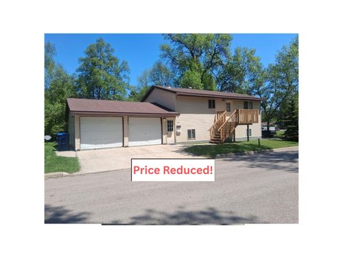 525 Bluff St, Enderlin, ND, 58027-1302 | Card Image