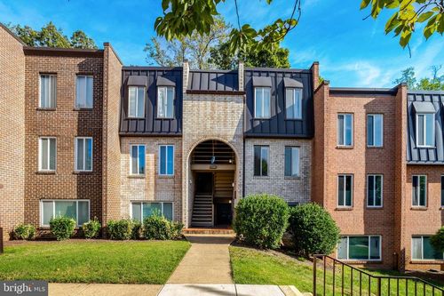 apt-202-5049 7th Rd S, ARLINGTON, VA, 22204-2521 | Card Image
