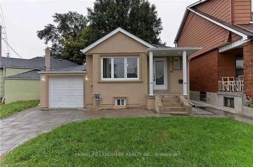 67 Bala Ave, York, ON, M6M2E2 | Card Image