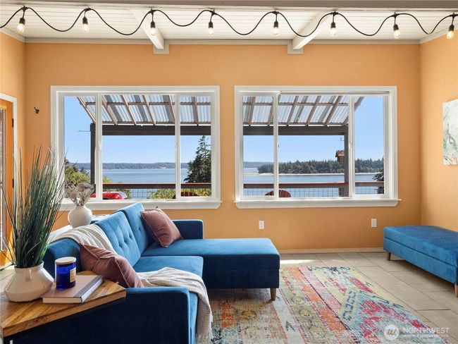 71 E Mountain Dr, House other with 2 bedrooms, 2 bathrooms and 1 parking in Grapeview WA | Image 5