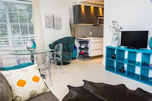 apt-1-1335 Pennsylvania Ave, Miami Beach, FL, 33139-4002 | Card Image