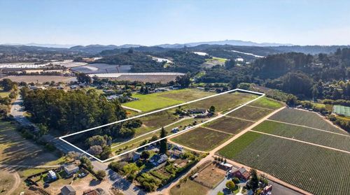 971 San Miguel Canyon Rd, Royal Oaks, CA, 95076-9001 | Card Image