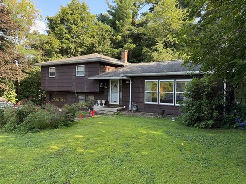 16 Meadowview Rd, Holyoke, MA, 01040-1345 | Card Image