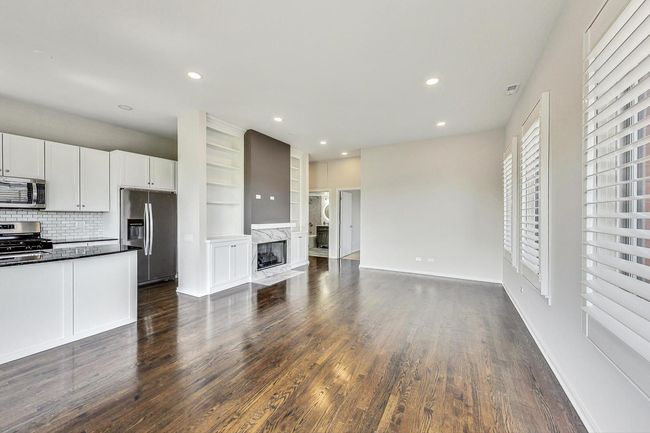 APT-3D - 1955 N Leavitt St, Condo with 2 bedrooms, 2 bathrooms and 1 parking in CHICAGO IL | Image 8