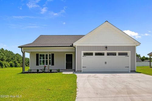 92 Hampton Way, Snow Hill, NC, 28580-3401 | Card Image