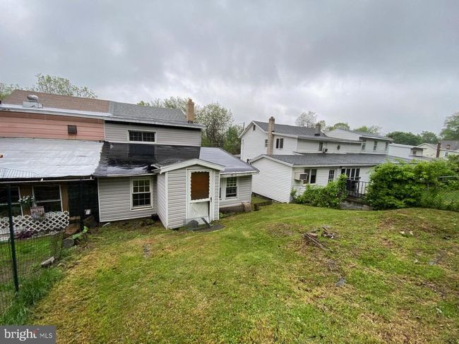 622 E Front St, Home with 2 bedrooms, 2 bathrooms and null parking in LANSFORD PA | Image 5