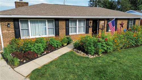 1515 Sioux Dr, Xenia, OH, 45385-4236 | Card Image